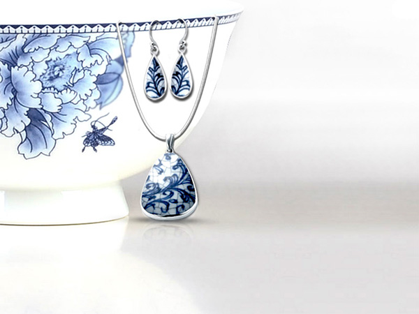 traditional-blue-and-white-porcelain-bowl